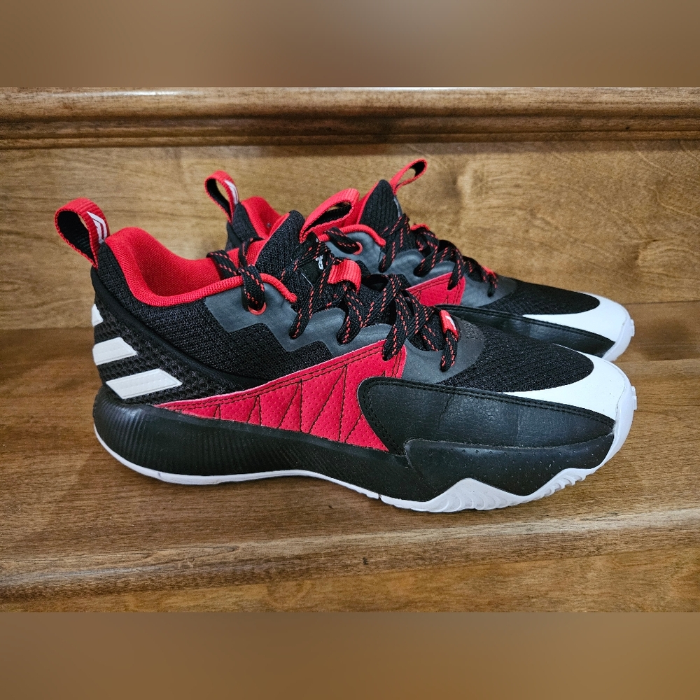 SOLD - Dame Certified - US Men's Size 9.5